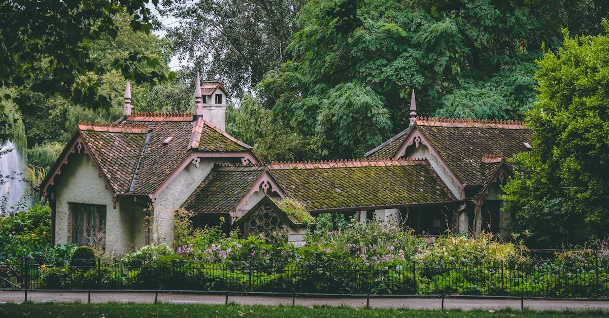 Types of Materials Used for Flat Roof Repairs